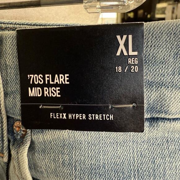 Express Jeans Women's 70s Flare Midrise Sz XL Flex Hyper Stretch Wide Legs - Picture 2 of 12